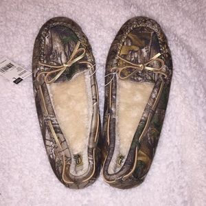 NWT Route 66 Camouflage Moccasins